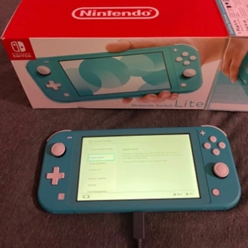 Nintendo switch lite (teal)